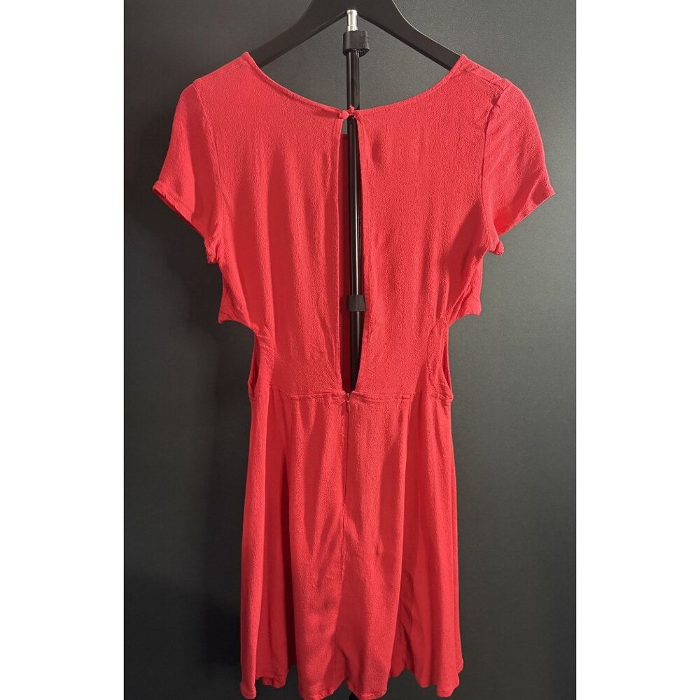 Kendra & Kylie Red Sexy Short Sleeve Heart Open Back Cutout Flowy Mini Dress - Picture 2 of 9